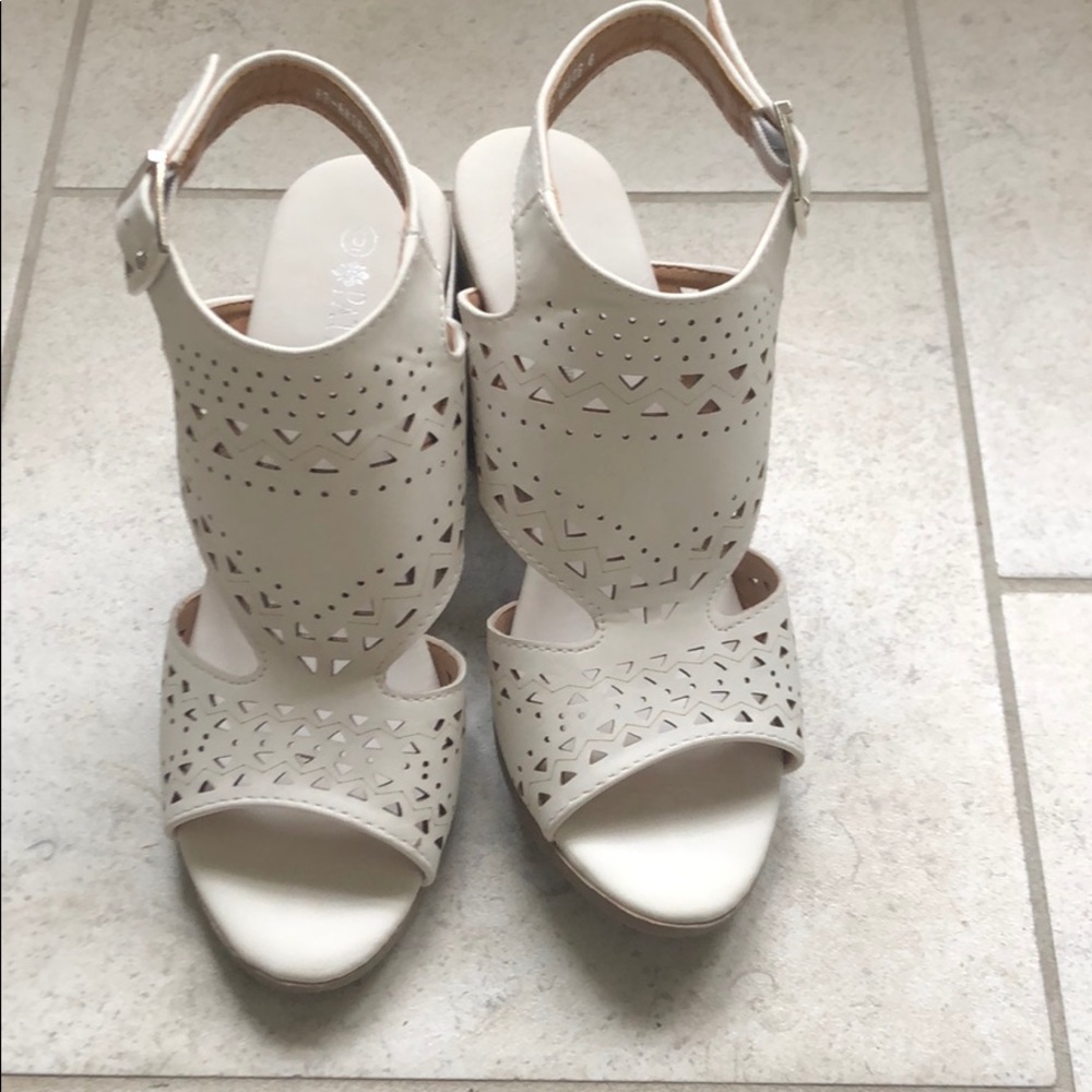 Patrizia by Spring Step sandals